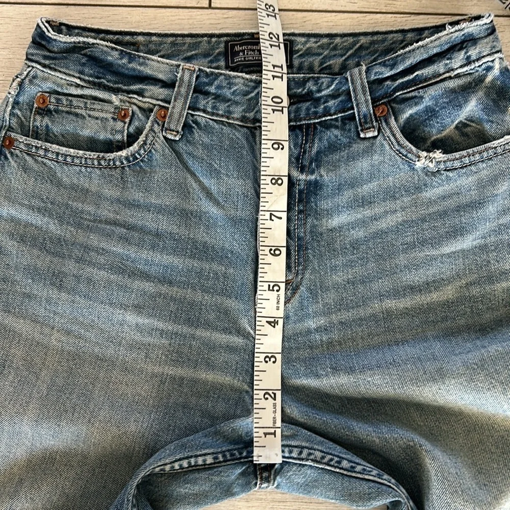 Abercrombie Annie Girlfriend jeans size 26